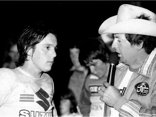 1981 Bunbury Supercross - Beatle Bailey being interviewed by Wayne Chuck Redmond - Peter Kitchingman